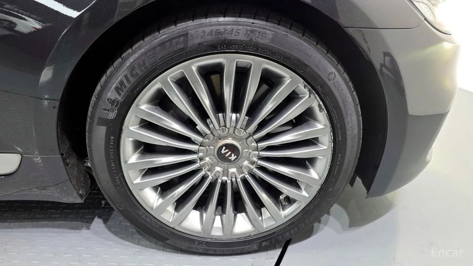 Kia K9