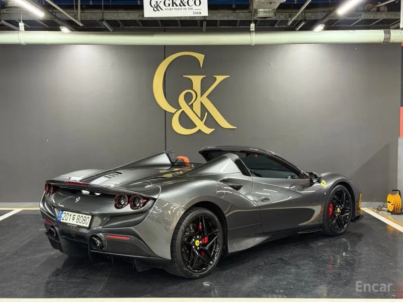Ferrari F8