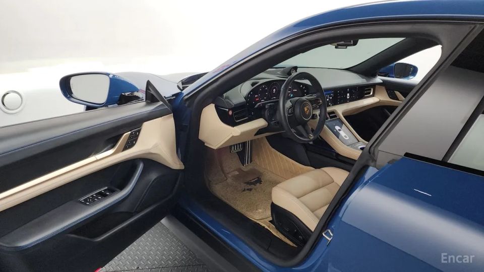 Porsche Taycan