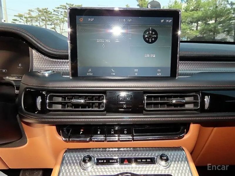 Lincoln Aviator