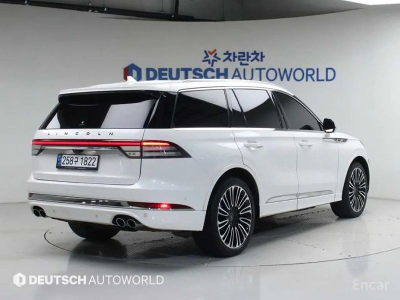 Lincoln Aviator