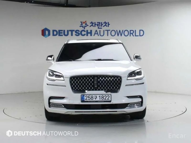 Lincoln Aviator
