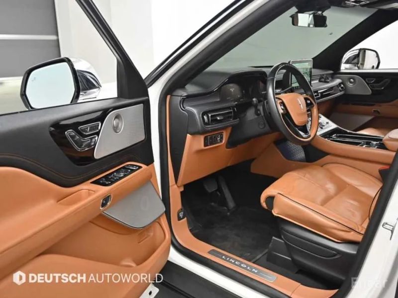 Lincoln Aviator