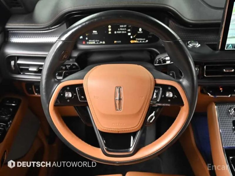 Lincoln Aviator
