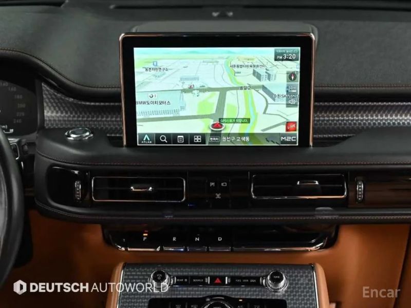 Lincoln Aviator