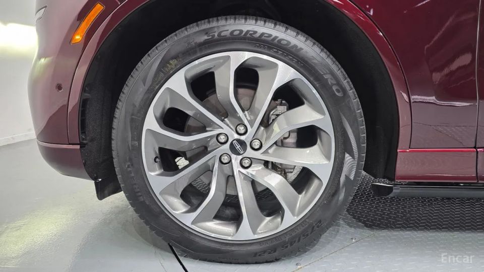 Lincoln Aviator