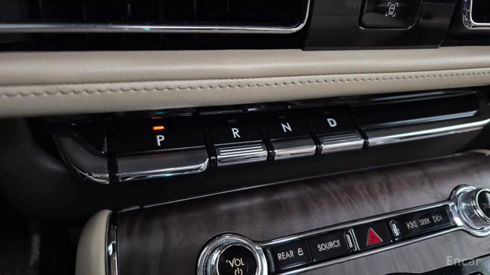 Lincoln Aviator