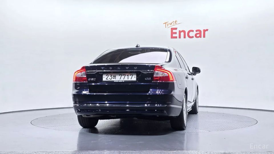 Volvo S80