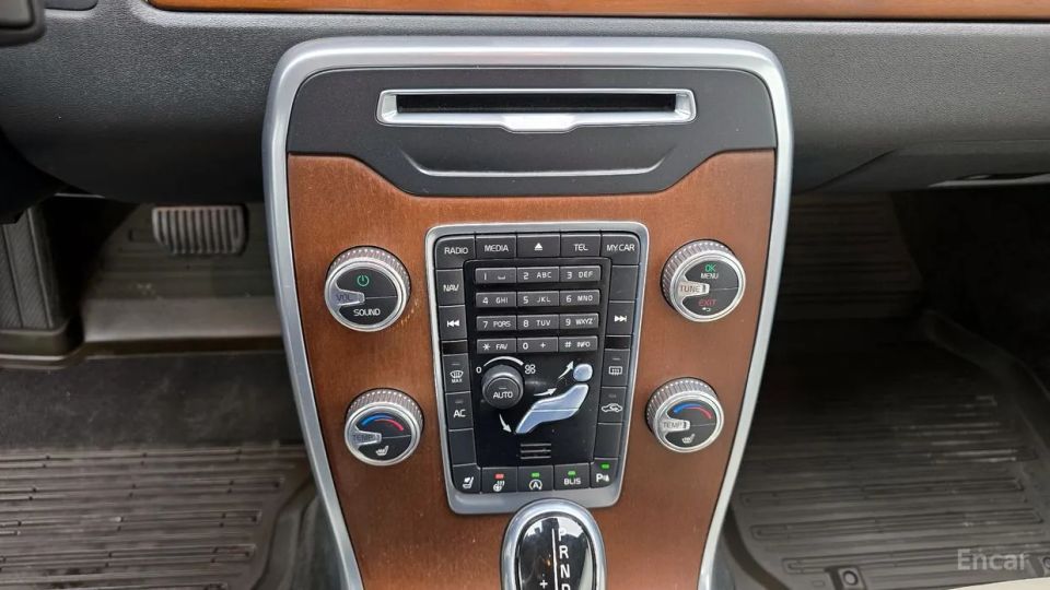 Volvo S80