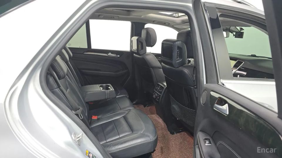 Mercedes-Benz M-class