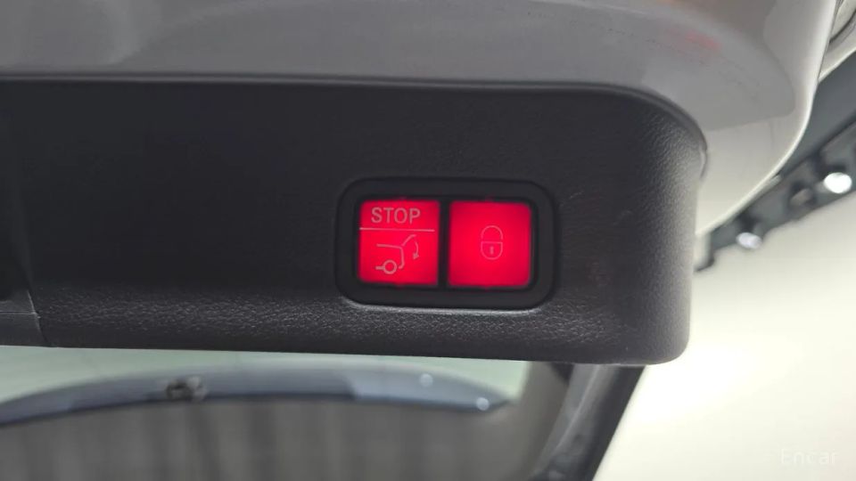 Mercedes-Benz M-class
