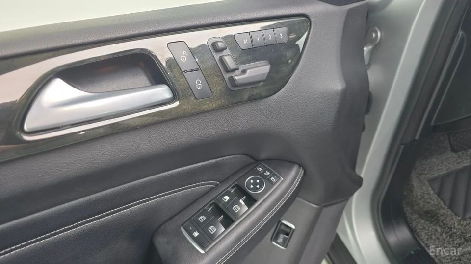Mercedes-Benz M-class
