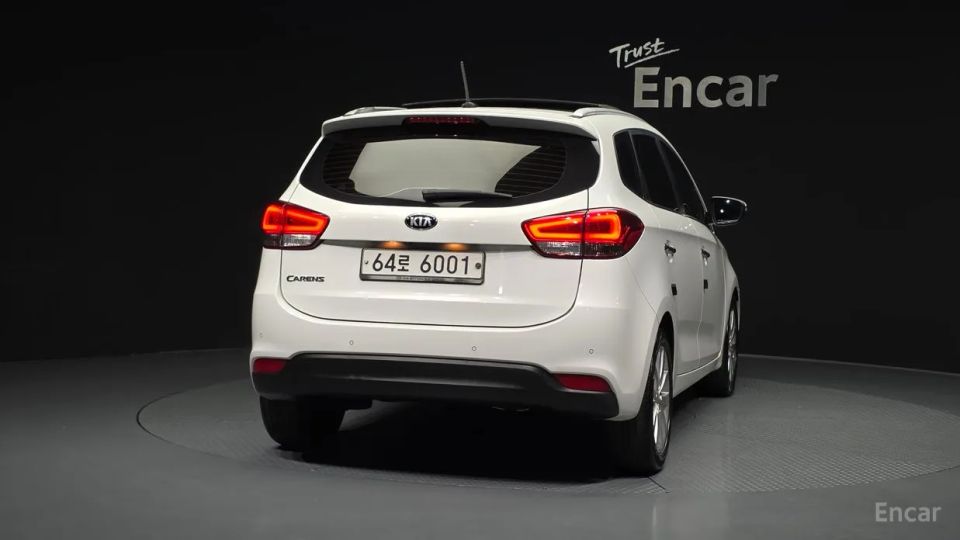 Kia Carens