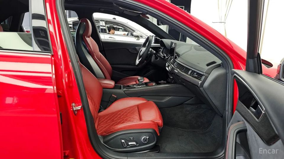 Audi S4
