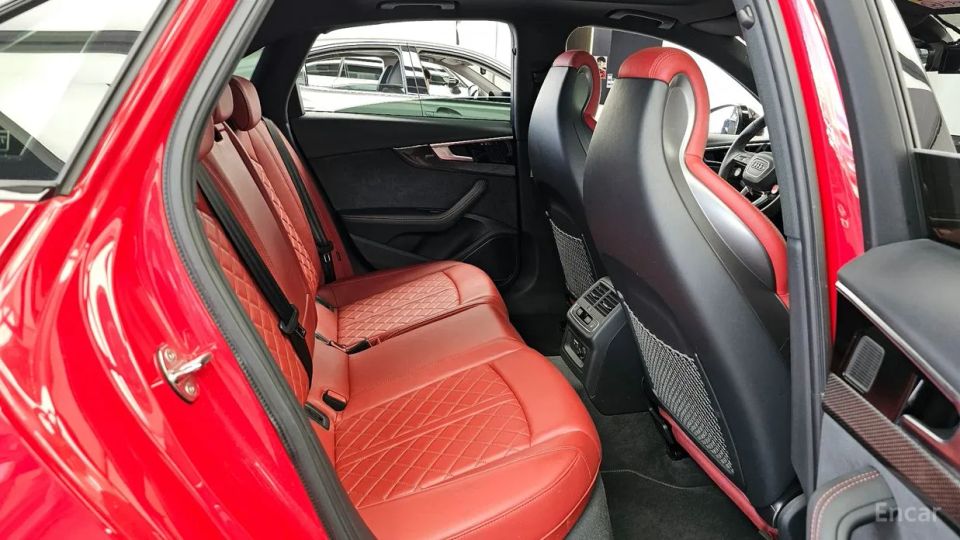 Audi S4