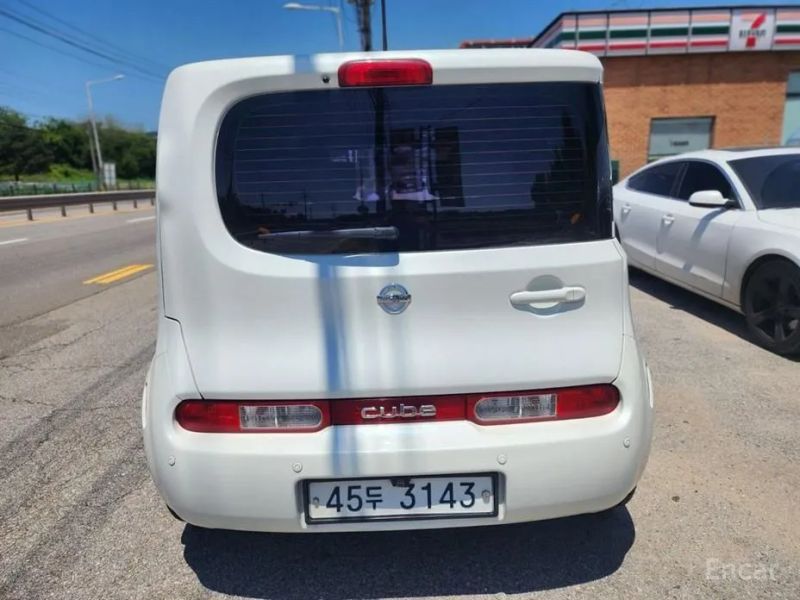 Nissan Cube