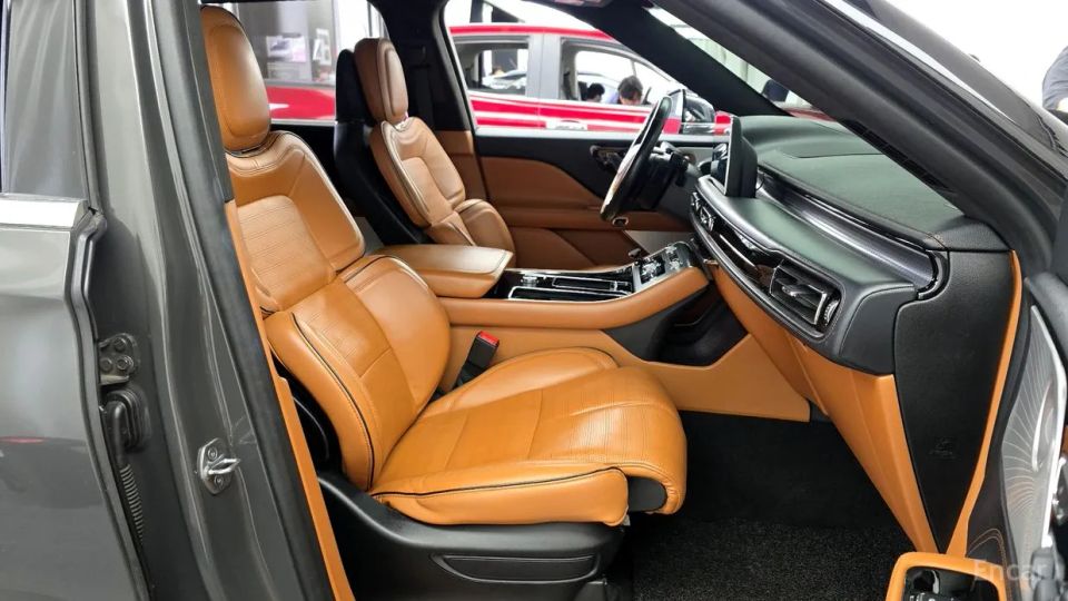 Lincoln Aviator