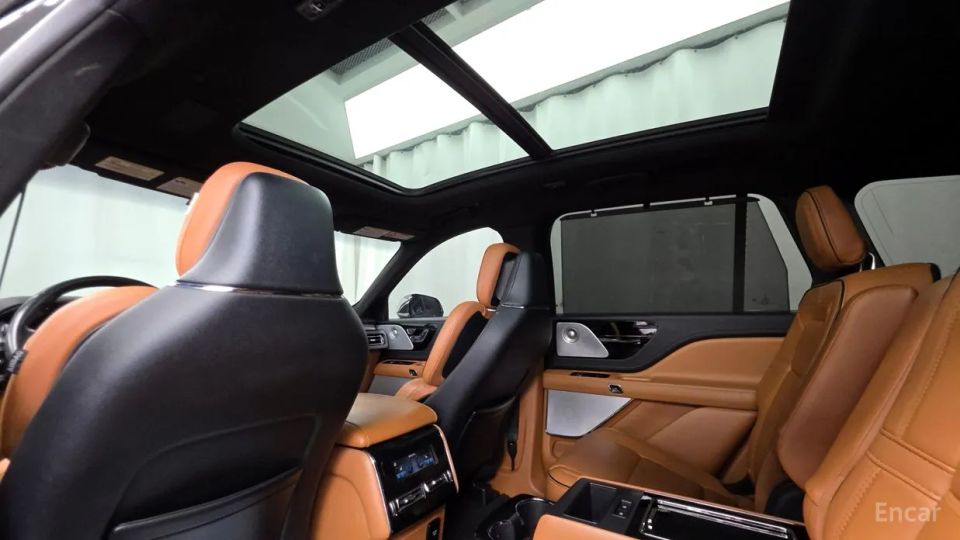Lincoln Aviator