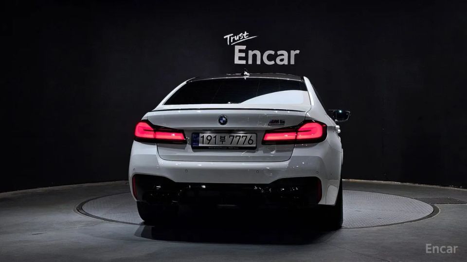 BMW M5