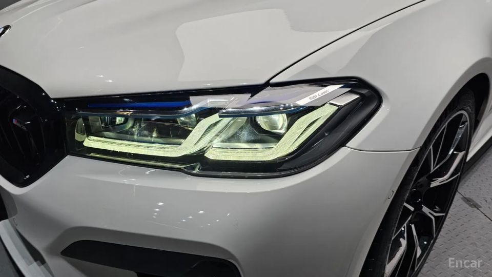 BMW M5