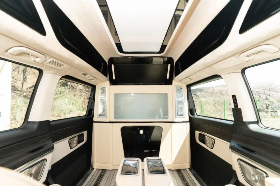 Mercedes-Benz V-Class