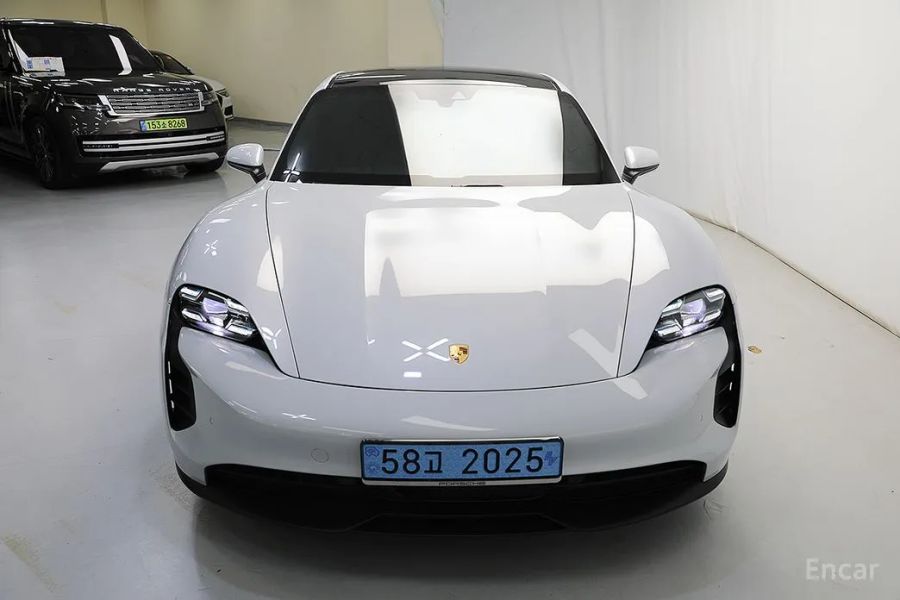 Porsche Taycan