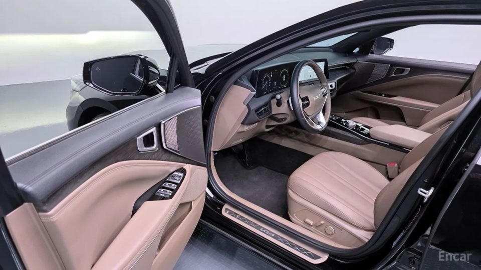 Kia K8