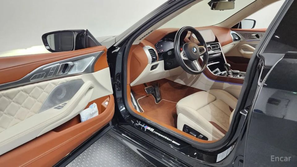 BMW M8