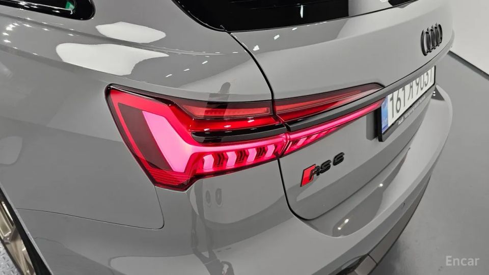 Audi RS6