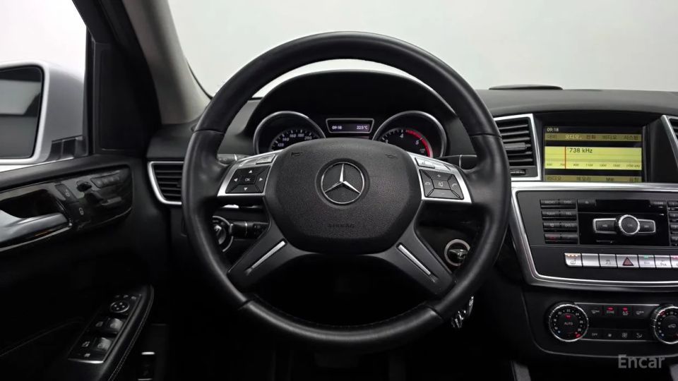 Mercedes-Benz M-class