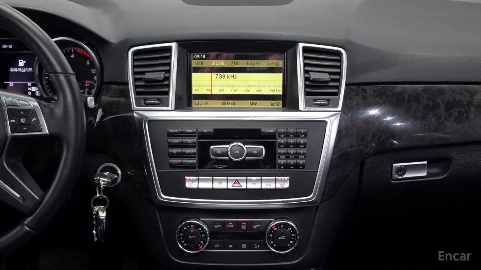 Mercedes-Benz M-class