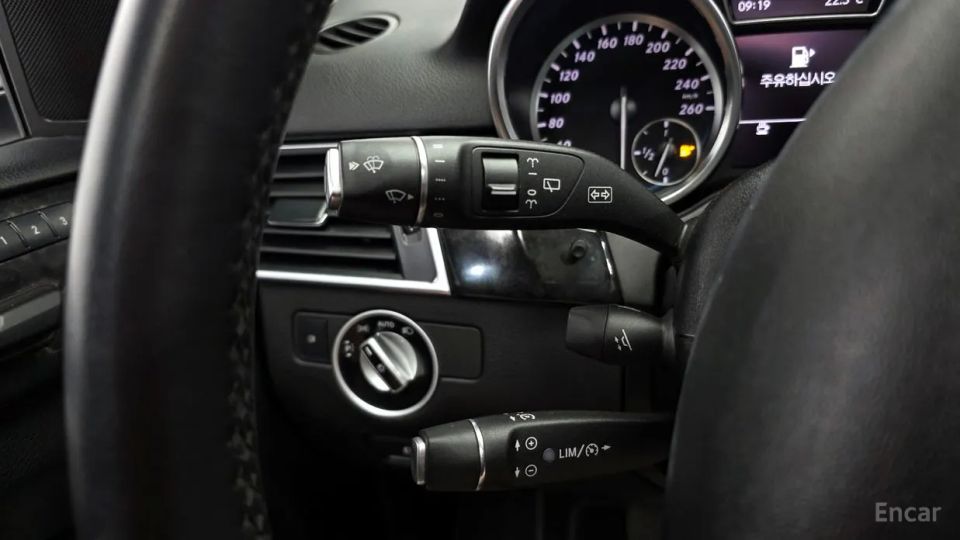 Mercedes-Benz M-class