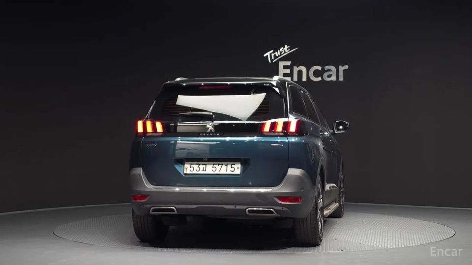 Peugeot 5008