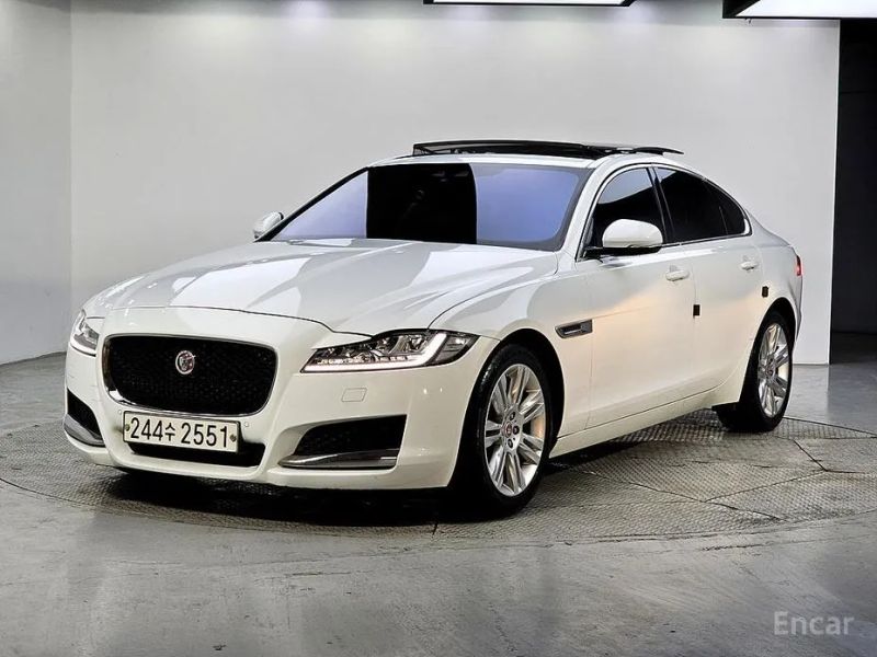Jaguar xf