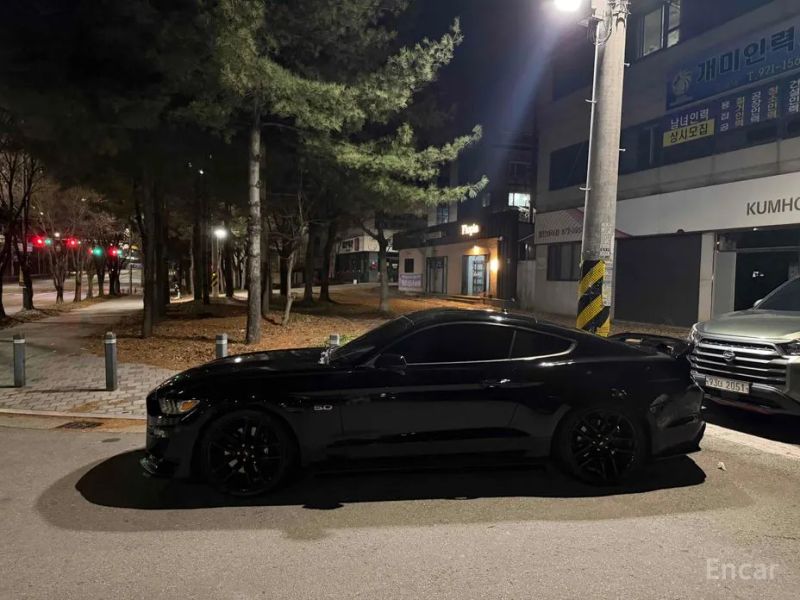 Ford Mustang