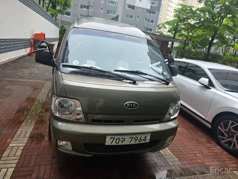 Kia Bongo III Minibus