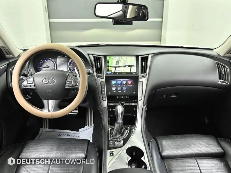 Infiniti Q50