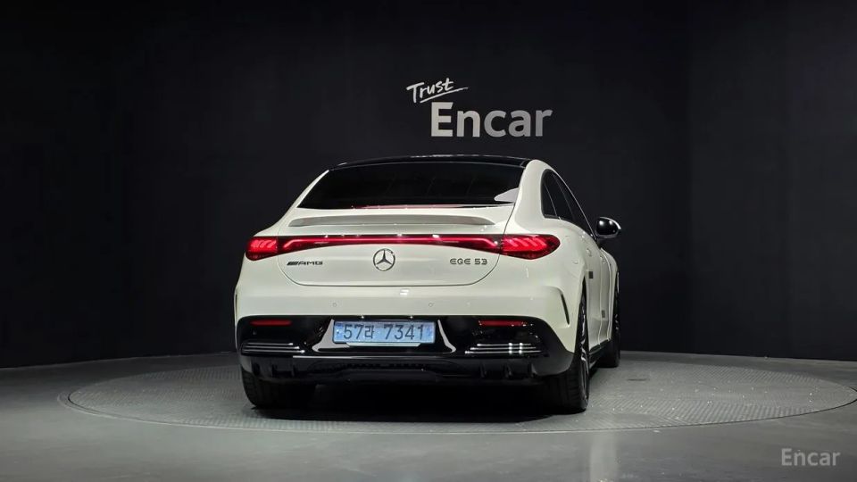 Mercedes-Benz EQE