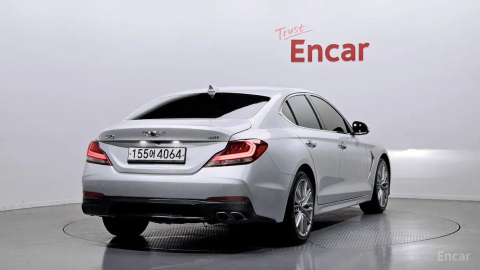 Genesis G70