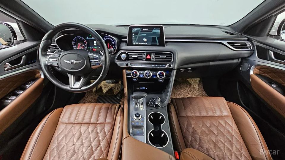 Genesis G70