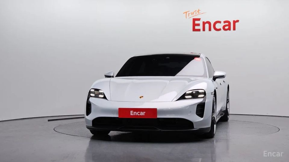 Porsche Taycan