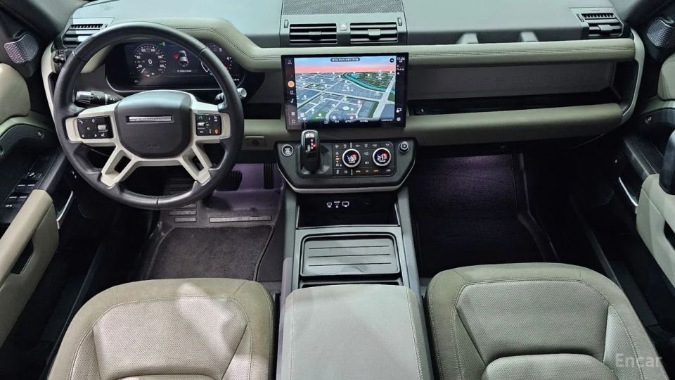 Land Rover Defender