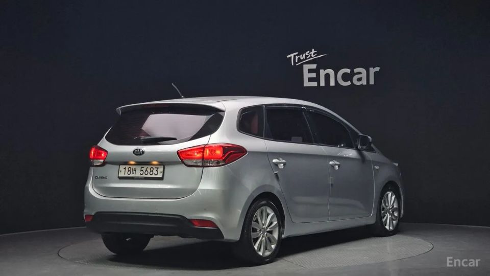 Kia Carens