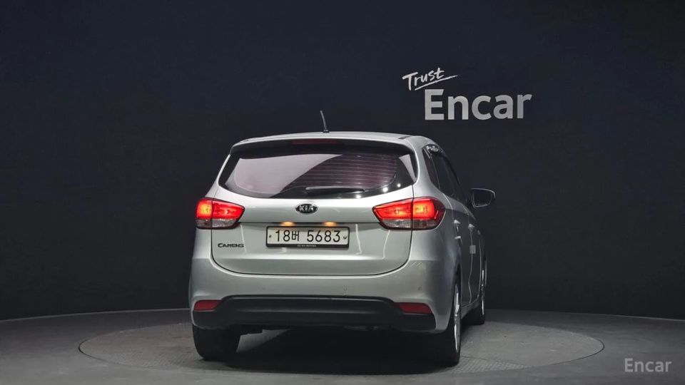 Kia Carens