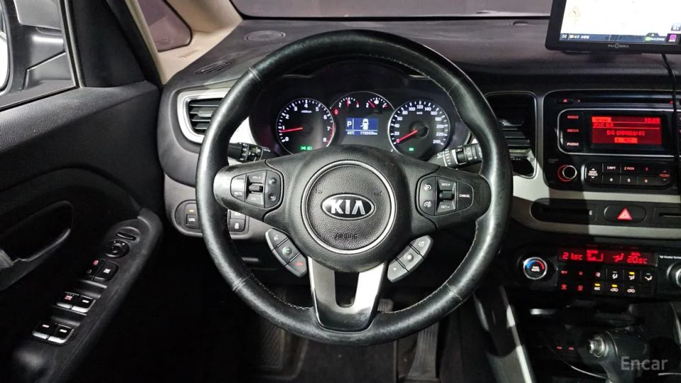 Kia Carens