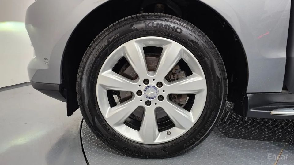 Mercedes-Benz M-class