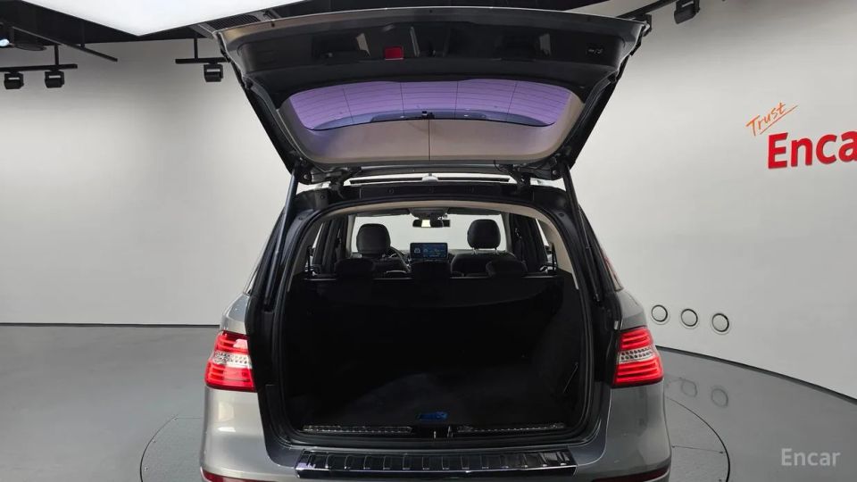 Mercedes-Benz M-class