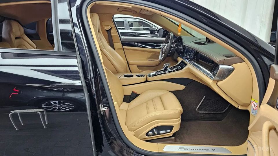 Porsche Panamera