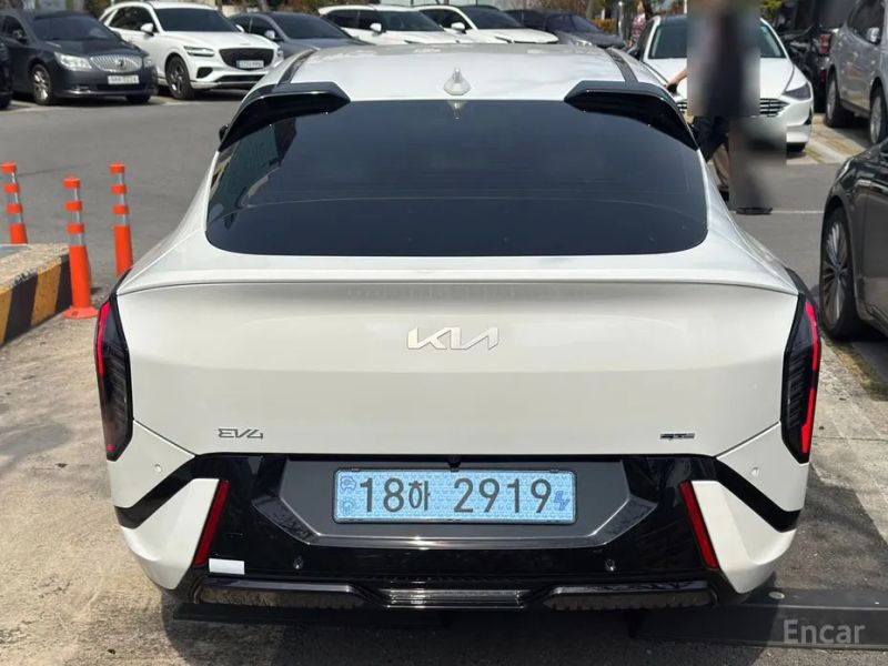 Kia EV4