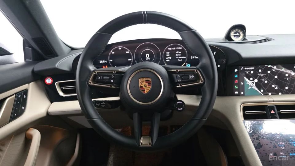 Porsche Taycan
